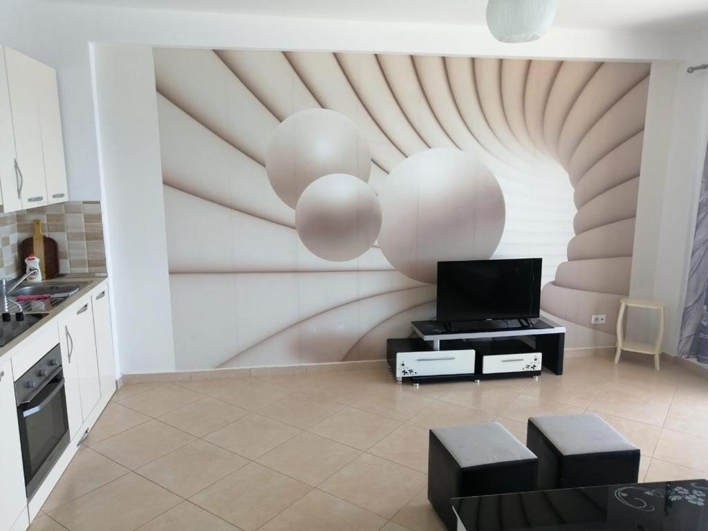Bilal Golemi Sea View Apartment