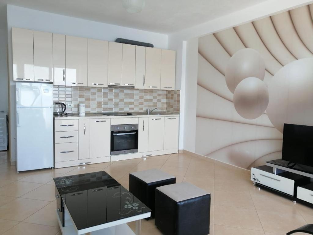 Apartment Bilal Golemi Sea View
